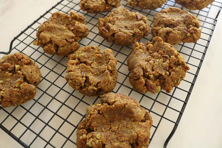 Make Yummy Keto Ginger Turmeric Cookies